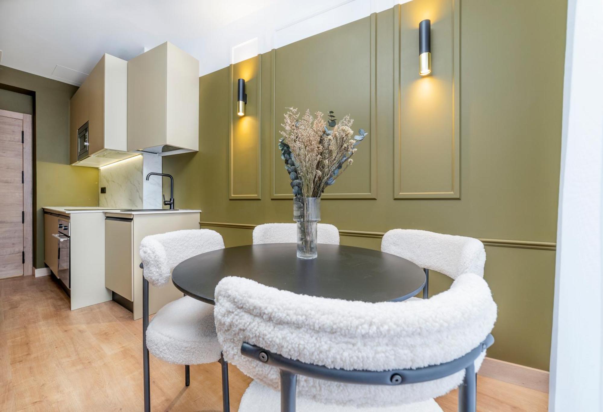 Ando Apartment