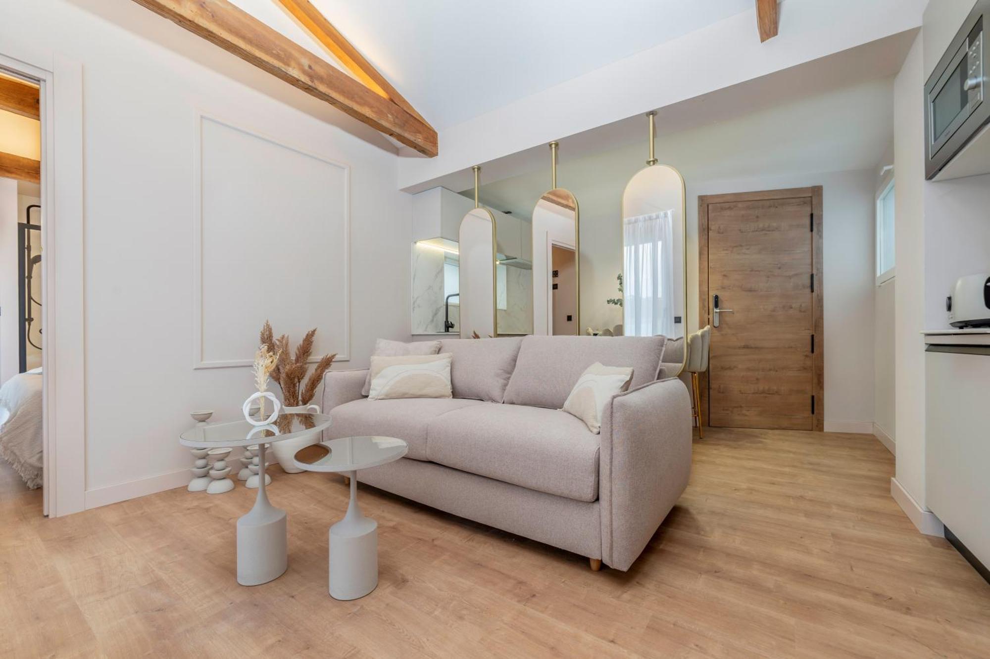 Ando Apartment